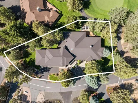 2390 Osprey Drive Redmond OR 97756