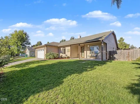 2611 Chantal Avenue Klamath Falls OR 97601