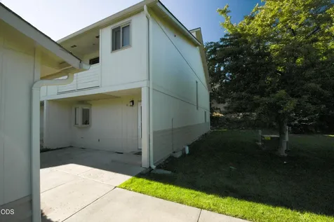 1050 NE Butler Market Road Bend OR 97701
