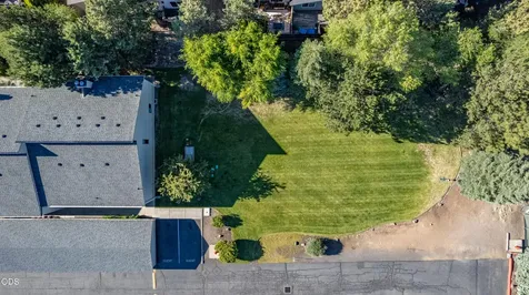 1050 NE Butler Market Road Bend OR 97701