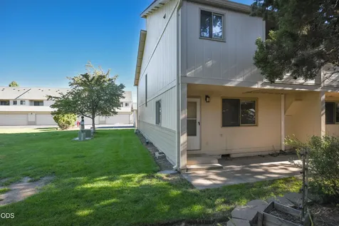1050 NE Butler Market Road Bend OR 97701
