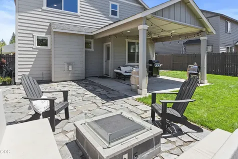 60865 SE Sweet Pea Drive Bend OR 97702