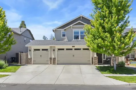 60865 SE Sweet Pea Drive Bend OR 97702