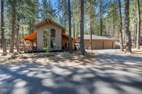 13737 Speedwell Black Butte Ranch OR 97759