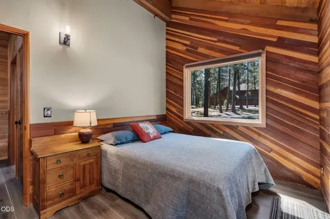 13737 Speedwell Black Butte Ranch OR 97759
