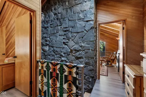13737 Speedwell Black Butte Ranch OR 97759