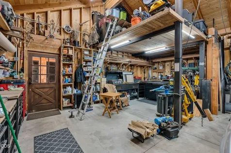 13737 Speedwell Black Butte Ranch OR 97759