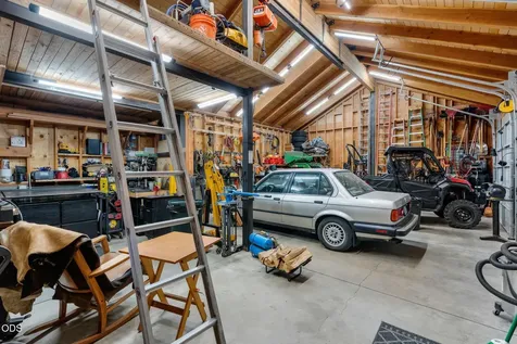 13737 Speedwell Black Butte Ranch OR 97759