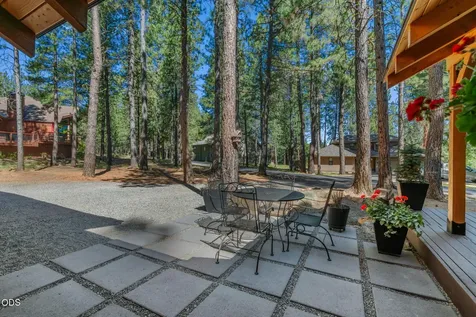 13737 Speedwell Black Butte Ranch OR 97759