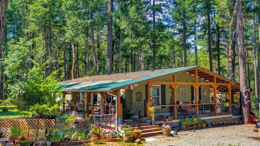 127 Wildpark Lane Selma OR 97538