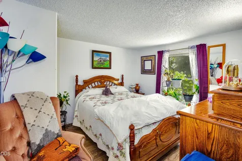 127 Wildpark Lane Selma OR 97538