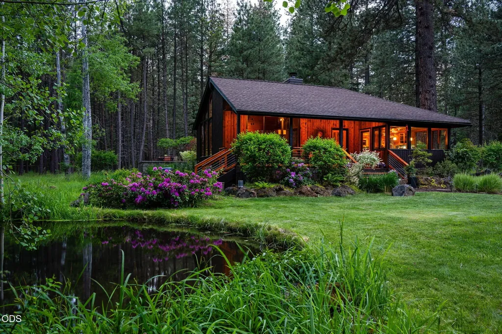 26359 SW Tamarack Lane Camp Sherman OR 97730