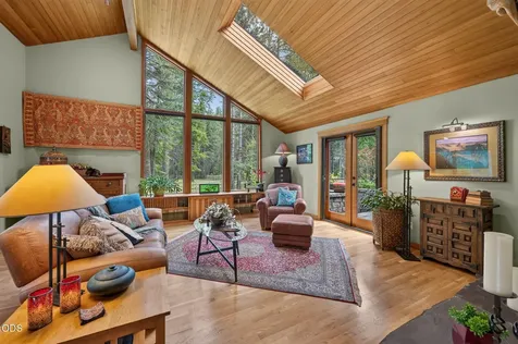26359 SW Tamarack Lane Camp Sherman OR 97730