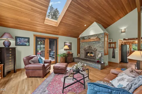 26359 SW Tamarack Lane Camp Sherman OR 97730