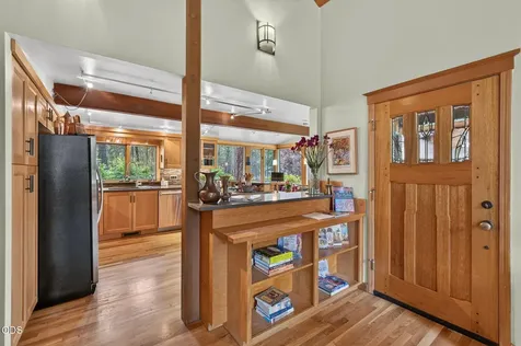26359 SW Tamarack Lane Camp Sherman OR 97730