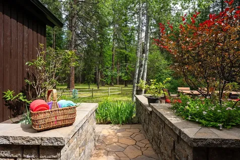 26359 SW Tamarack Lane Camp Sherman OR 97730