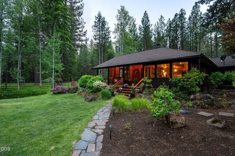26359 SW Tamarack Lane Camp Sherman OR 97730
