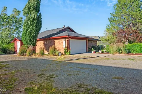 8230 Hill Road Klamath Falls OR 97603