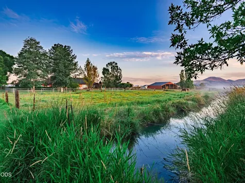8230 Hill Road Klamath Falls OR 97603