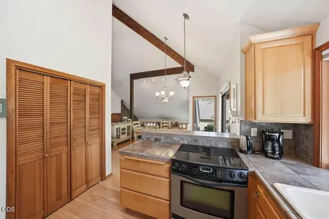57715 Poplar Loop Sunriver OR 97707
