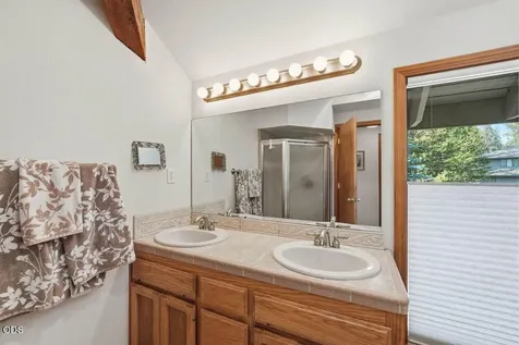 57715 Poplar Loop Sunriver OR 97707