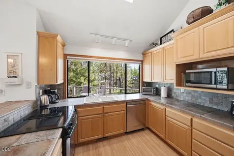 57715 Poplar Loop Sunriver OR 97707