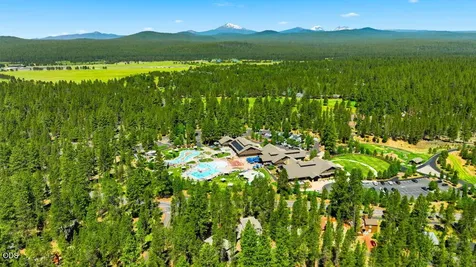 57715 Poplar Loop Sunriver OR 97707