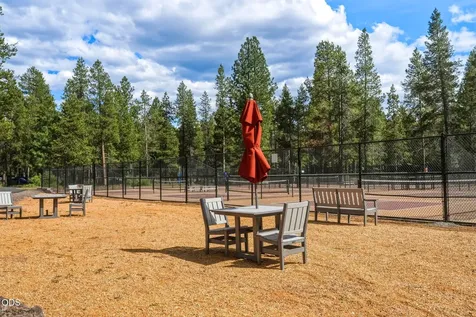 57715 Poplar Loop Sunriver OR 97707