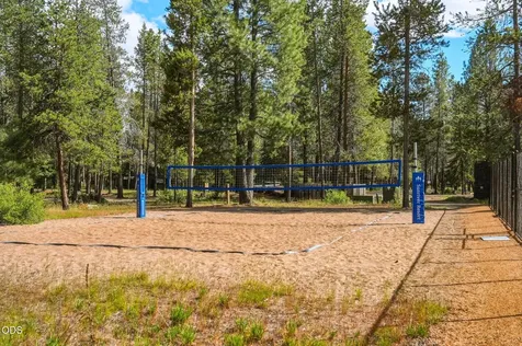 57715 Poplar Loop Sunriver OR 97707