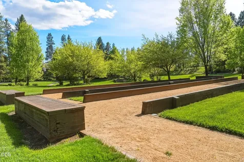 57715 Poplar Loop Sunriver OR 97707