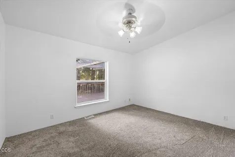 261 Old Booth Lane Glendale OR 97442