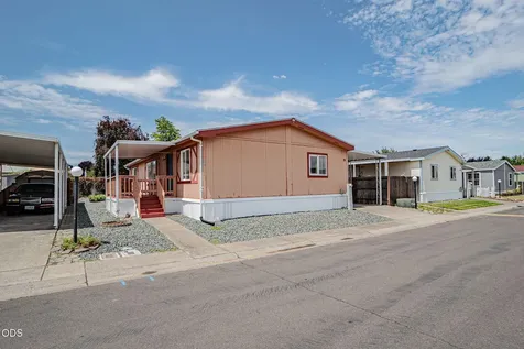 1570 S Peach Medford OR 97501
