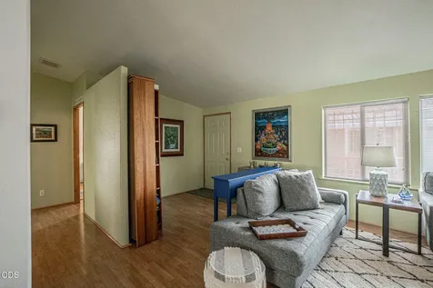 1570 S Peach Medford OR 97501