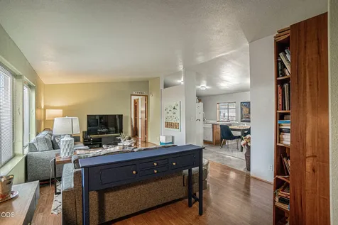 1570 S Peach Medford OR 97501