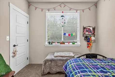 503 Antilles Lane Medford OR 97501