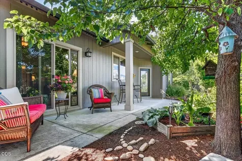 503 Antilles Lane Medford OR 97501