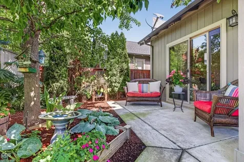 503 Antilles Lane Medford OR 97501