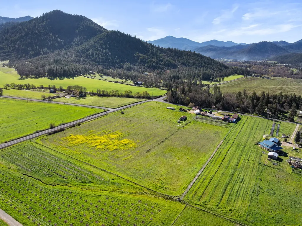 13990 N Applegate Road Applegate OR 97530