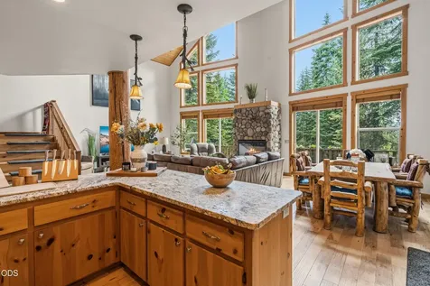 7608 Skycrest Drive Klamath Falls OR 97601