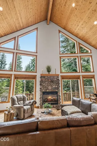 7608 Skycrest Drive Klamath Falls OR 97601