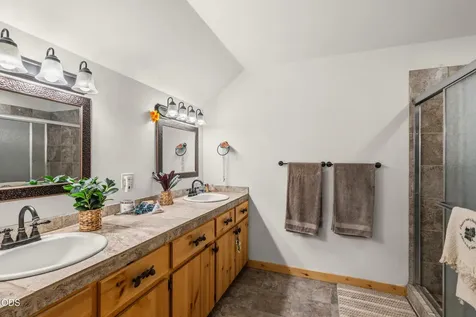 7608 Skycrest Drive Klamath Falls OR 97601