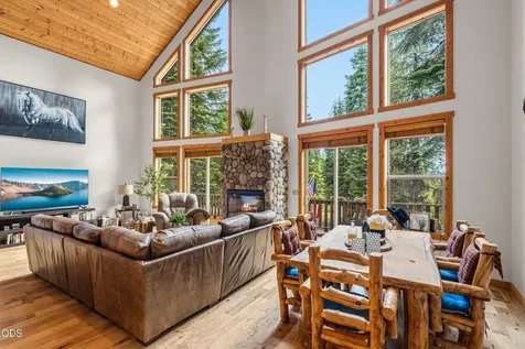 7608 Skycrest Drive Klamath Falls OR 97601