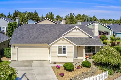 3633 SW 29th Street Redmond OR 97756