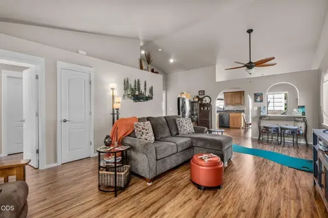 3633 SW 29th Street Redmond OR 97756
