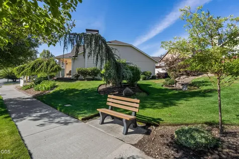 3633 SW 29th Street Redmond OR 97756