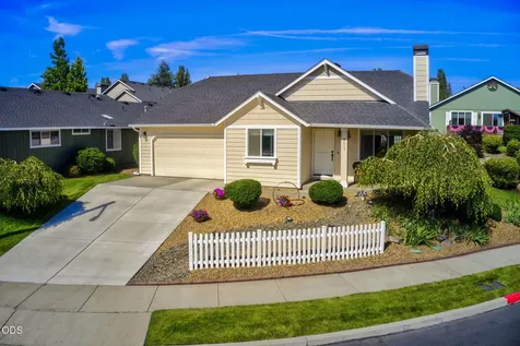 3633 SW 29th Street Redmond OR 97756