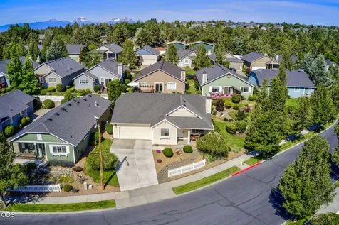 3633 SW 29th Street Redmond OR 97756