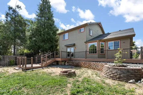 677 Cedar Wood Drive Eagle Point OR 97524