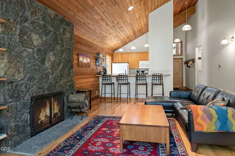 13569 Valerian Black Butte Ranch OR 97759