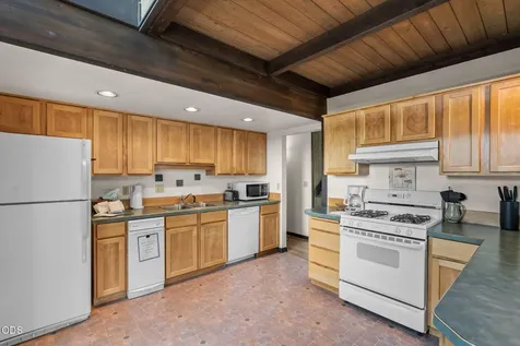 57165 Mink Lane Sunriver OR 97707